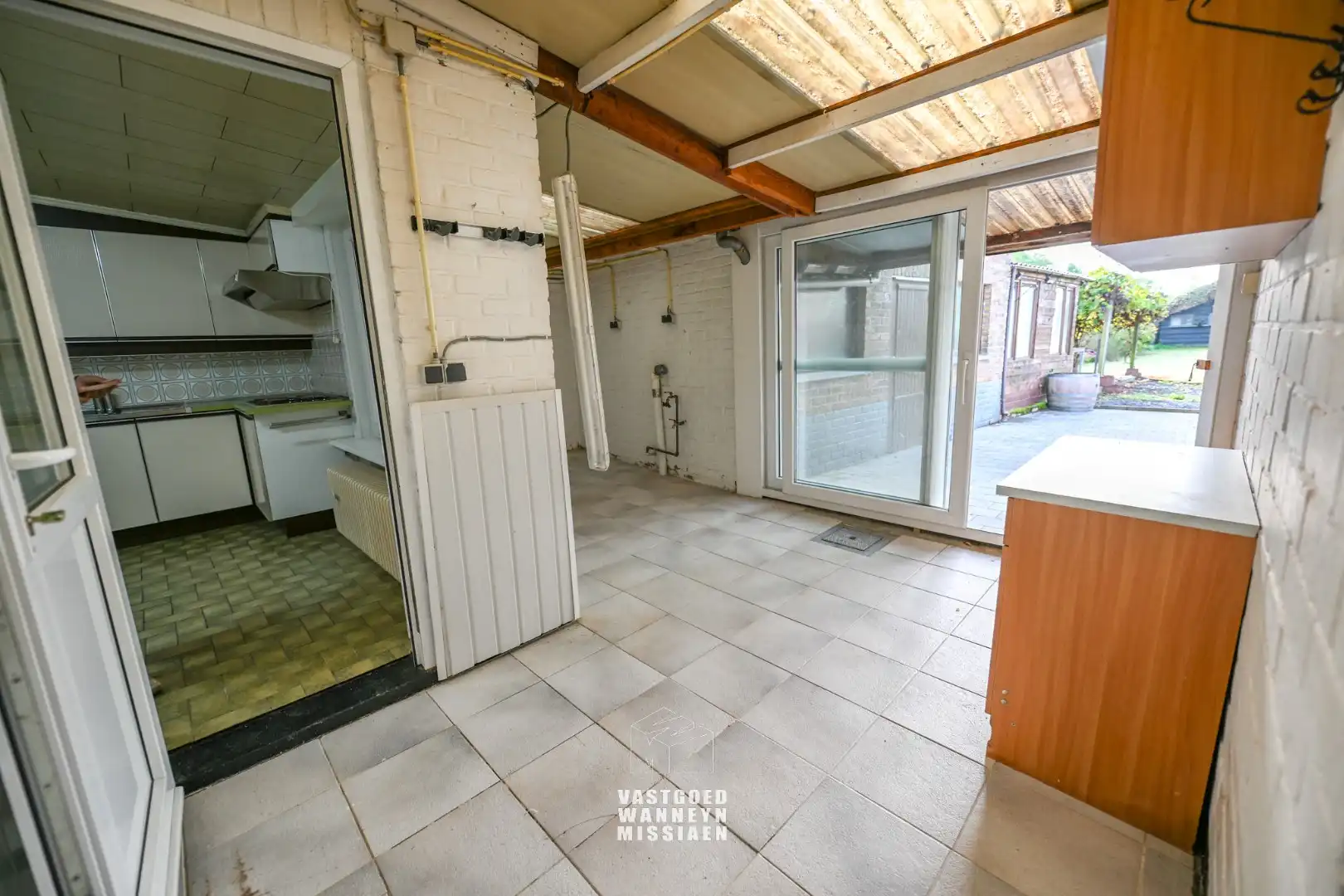 Ruime woning met 3 slaapkamers, garage en tuin in Sint-Joris foto 11