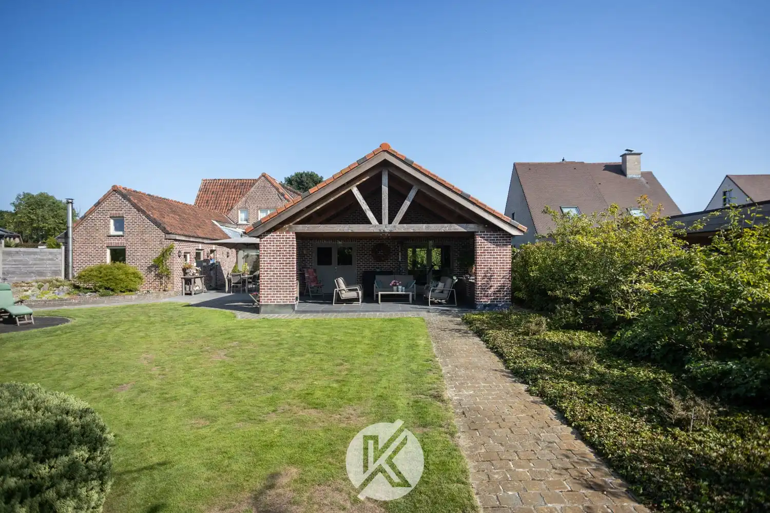 Tijdloze villa op een riant perceel foto 32