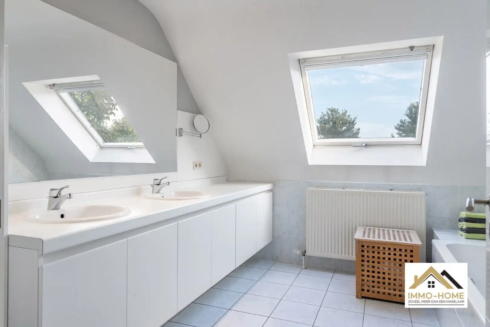 Prachtige woning met breed uitzicht op de tuin foto 18