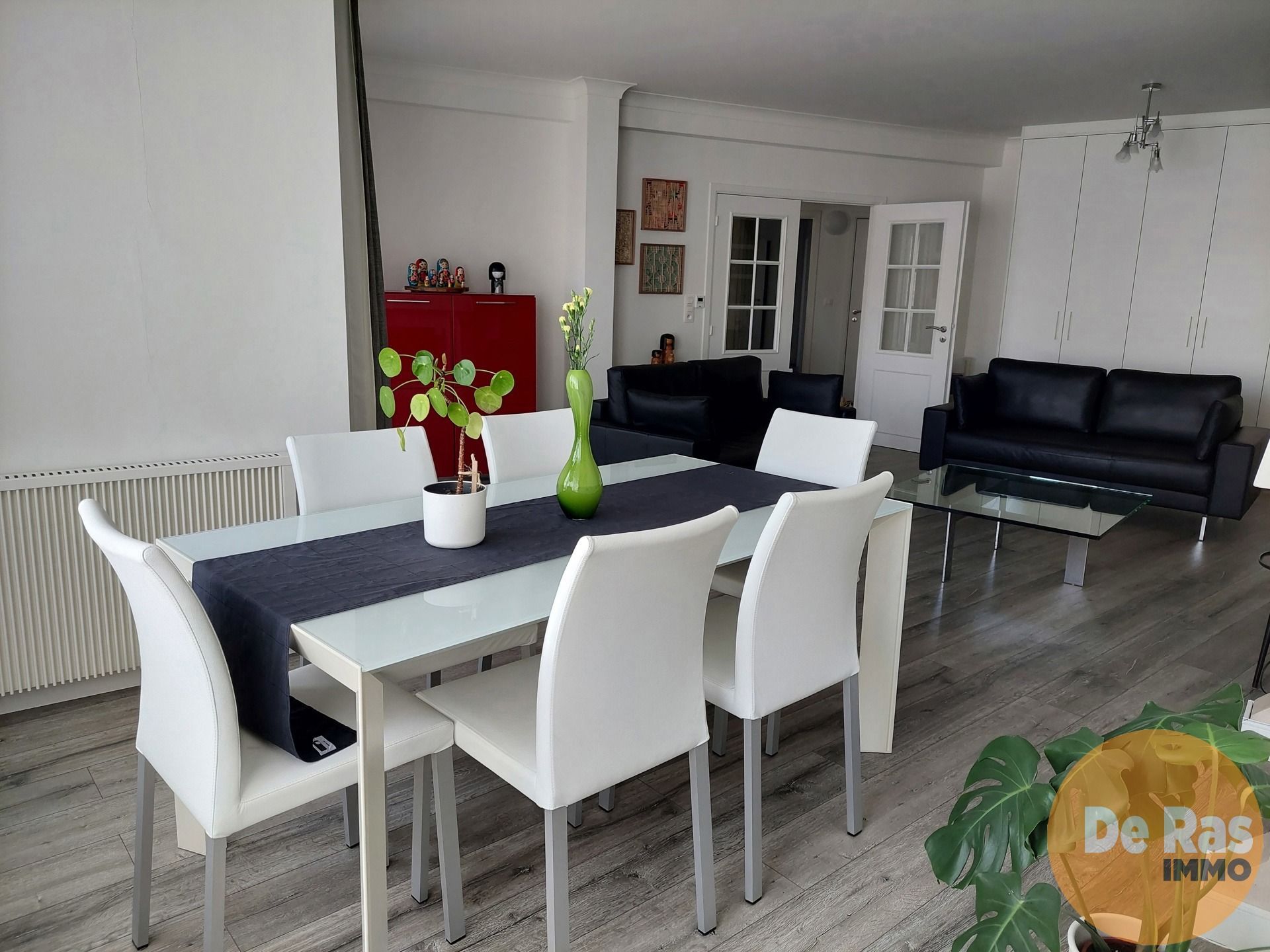 GENT - Instapklaar 4 slaapkamer appartement op 1ste verdiep foto 6