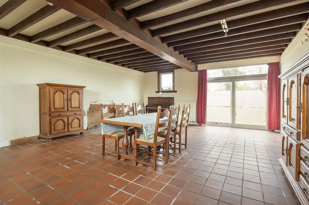 Te renoveren hoeve met achterliggend bosgebied foto 2