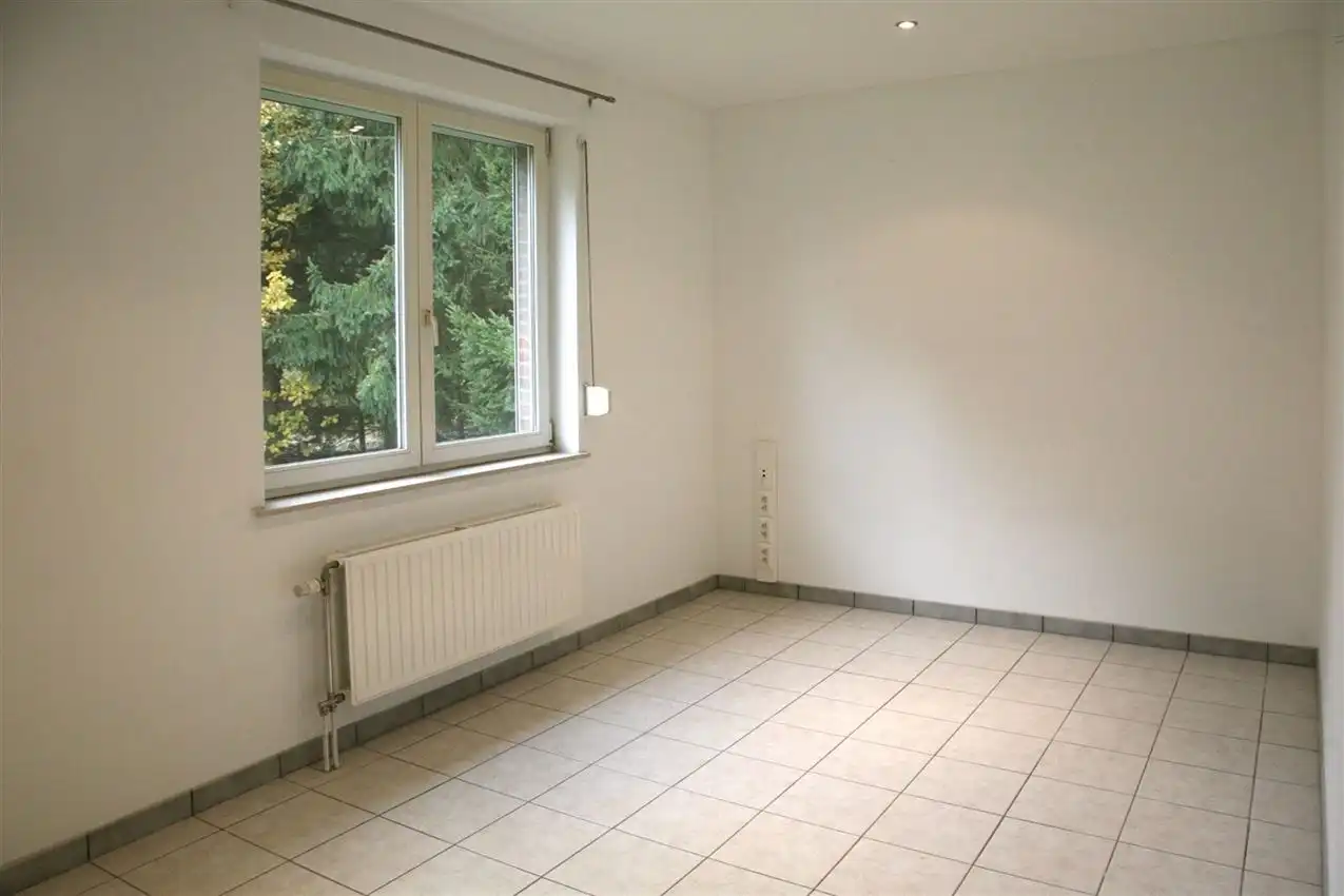 Zeer rustig gelegen gelijkvloerse woning met 3 slpk. foto 23