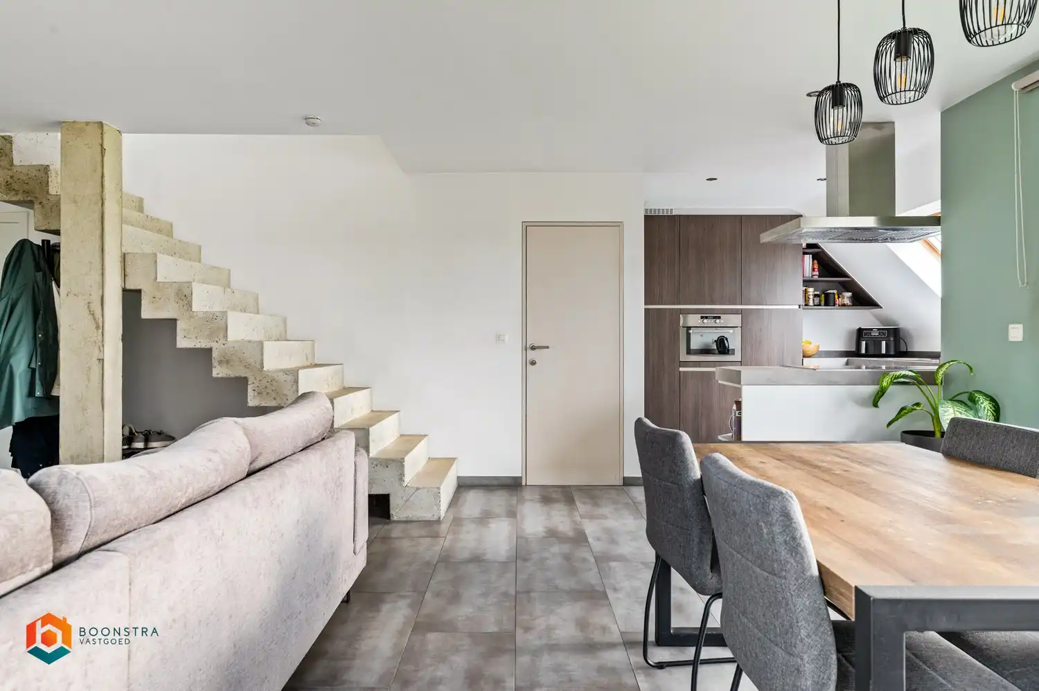 Lichtrijk duplexappartement met 2 slpkrs te Putte foto 6