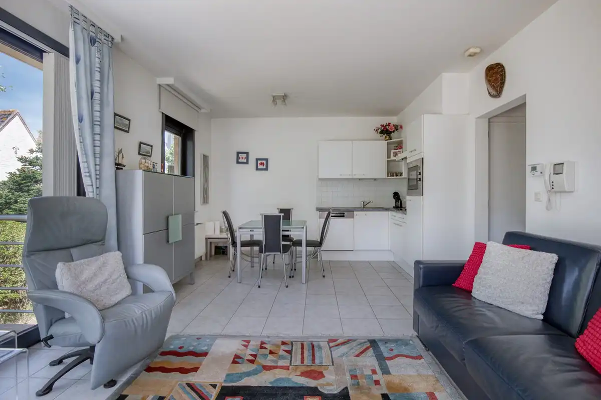 Zongericht appartement met 2 slaapkamers en aankoopmogelijkheid van een garage! foto 4