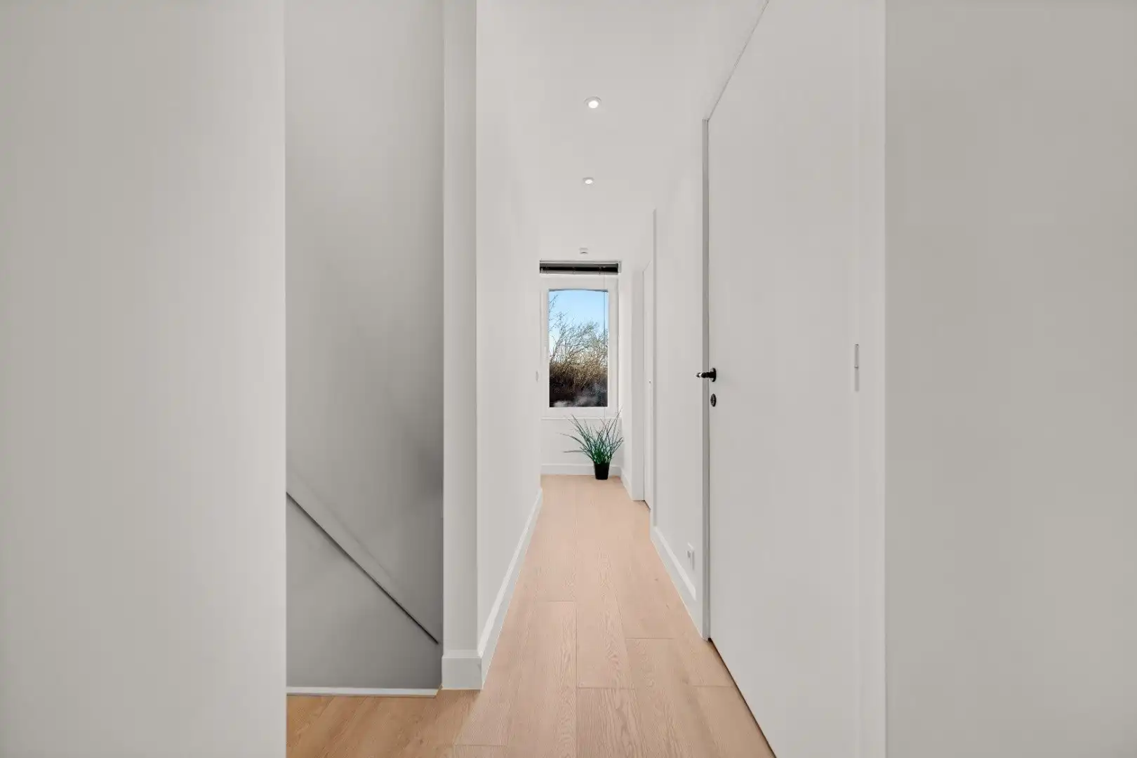 Mooi gerenoveerde woning met 3 slaapkamer en terrastuin foto 10