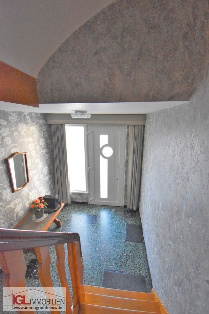 Bel-étage woning met garage zonnige tuin foto 4