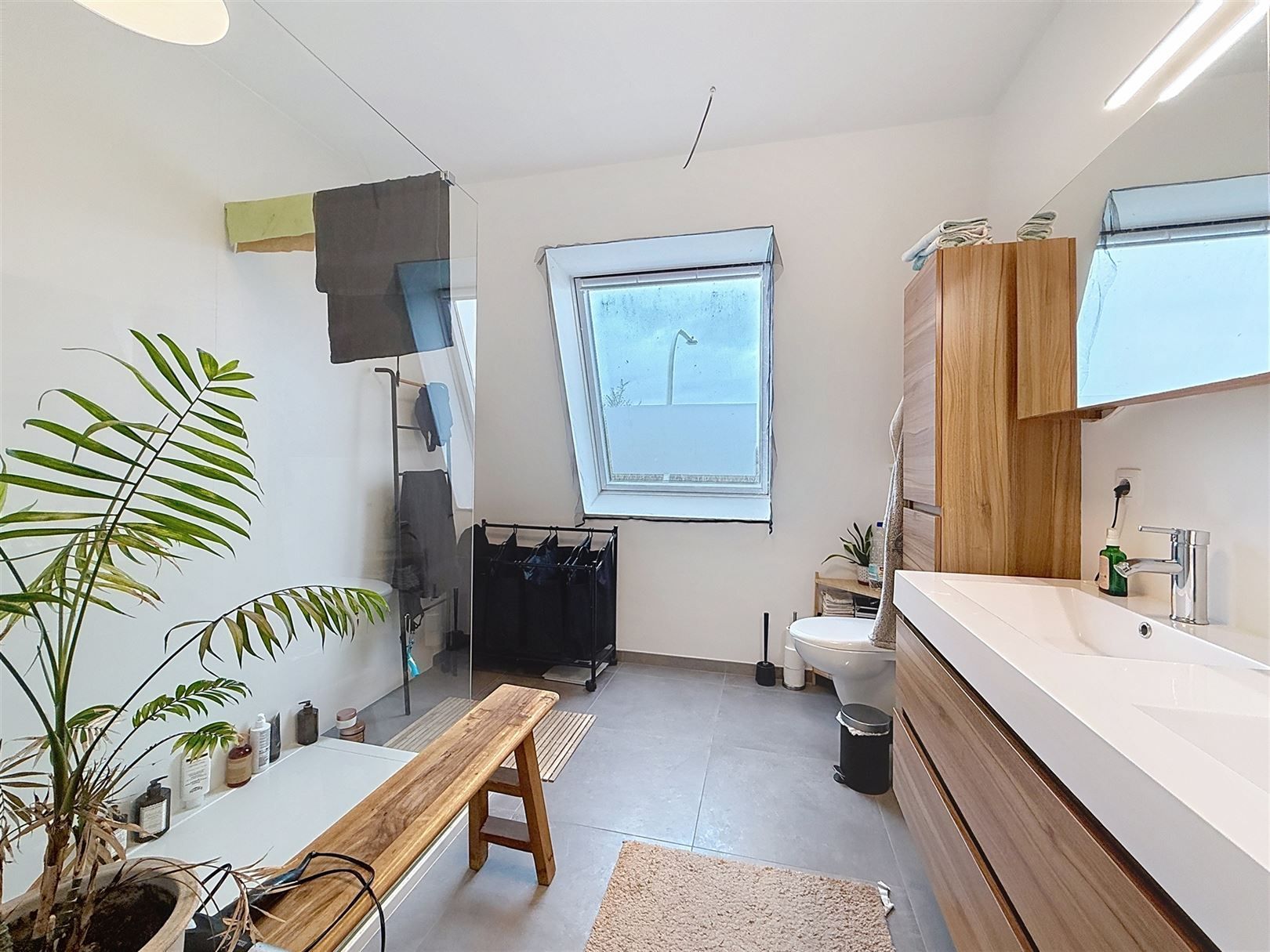 Moderne woning met 3 slpks, tuin, parking foto 20