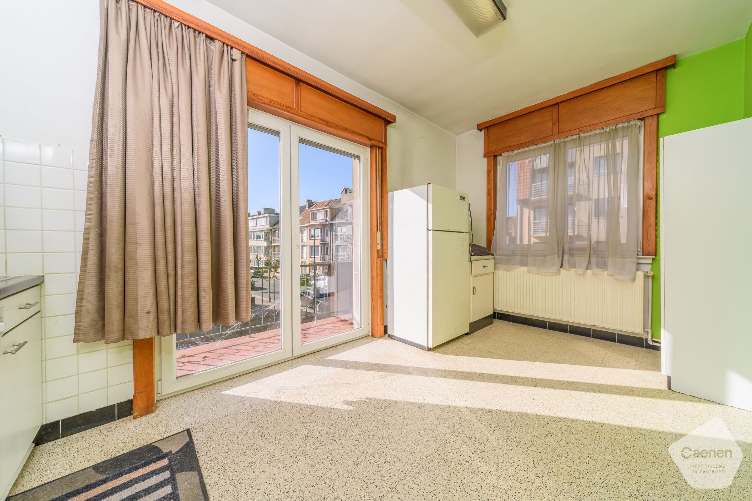 Halfopen woning te koop met vergunde indeling in 3 appartementen – prachtig gelegen met zicht op natuurreservaat, vlakbij het centrum! foto 12