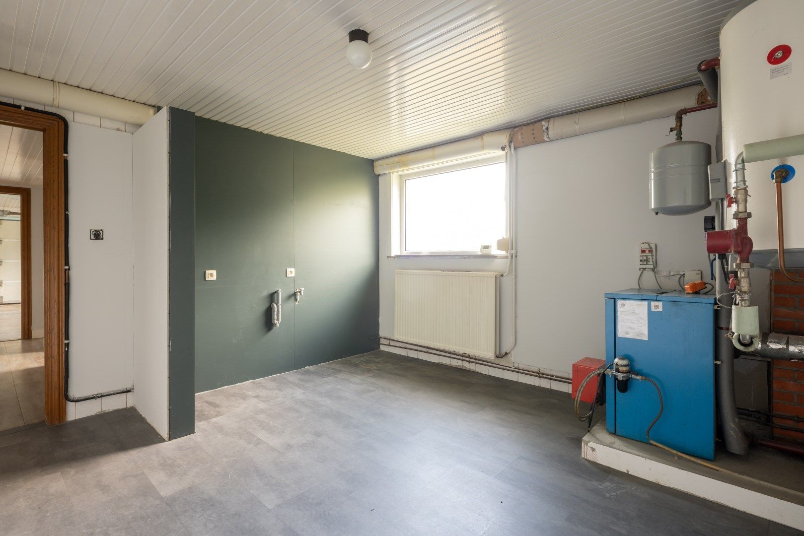 Ruime woning met vrij zicht te koop! foto 17