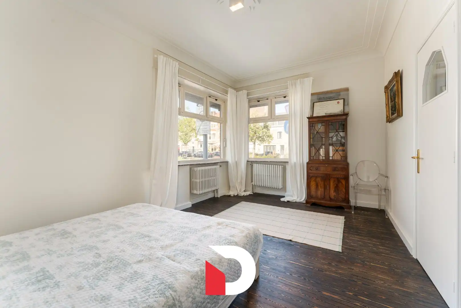 Karaktervolle ruime hoekwoning met garage in centrum Brugge foto 10