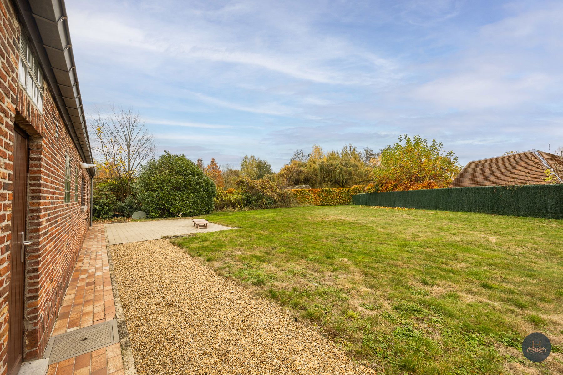 Ruime hoeve met potentieel op toplocatie foto 3