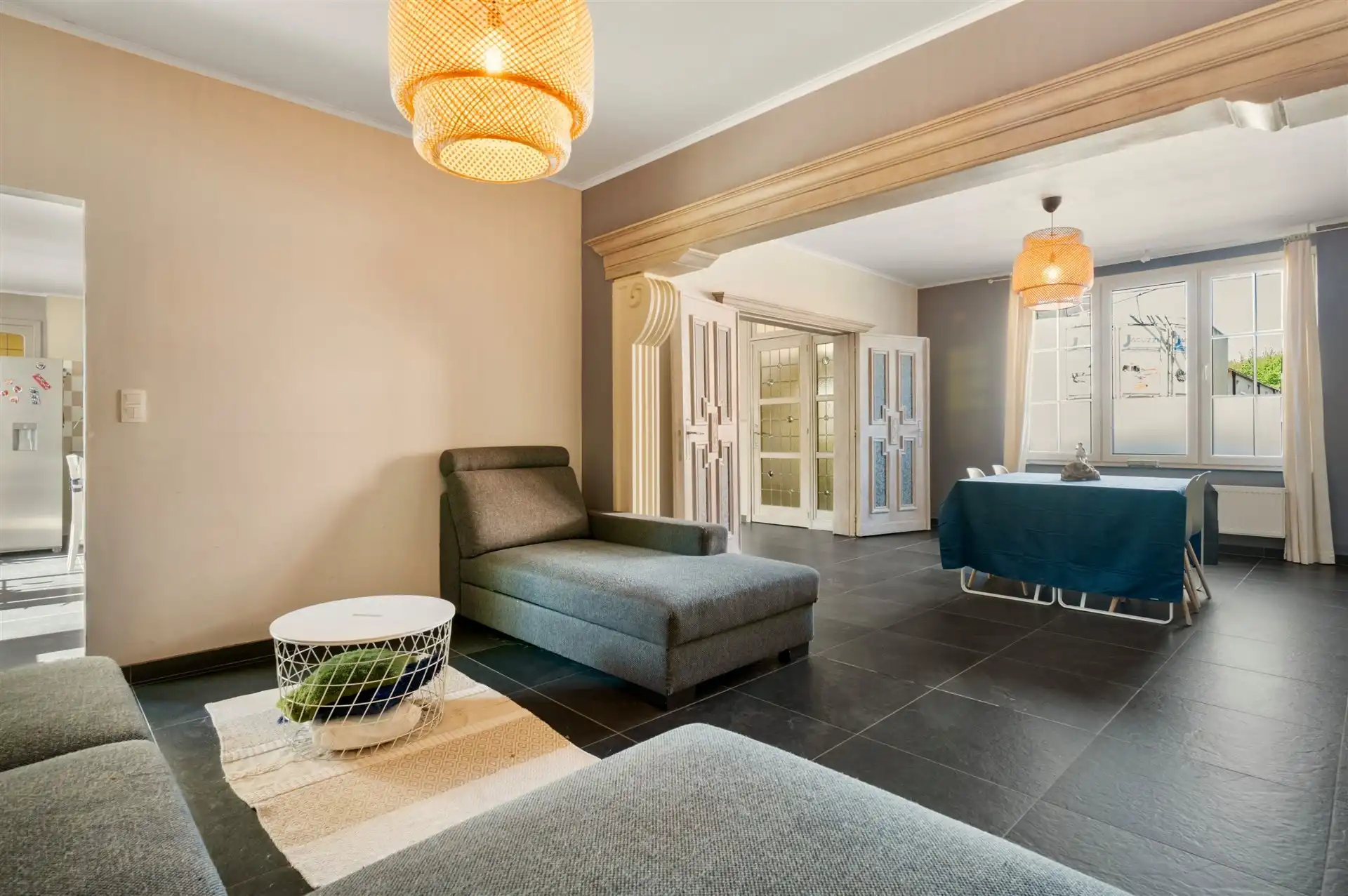 Ruime woning met multifunctioneel bijgebouw en grote tuin foto 6