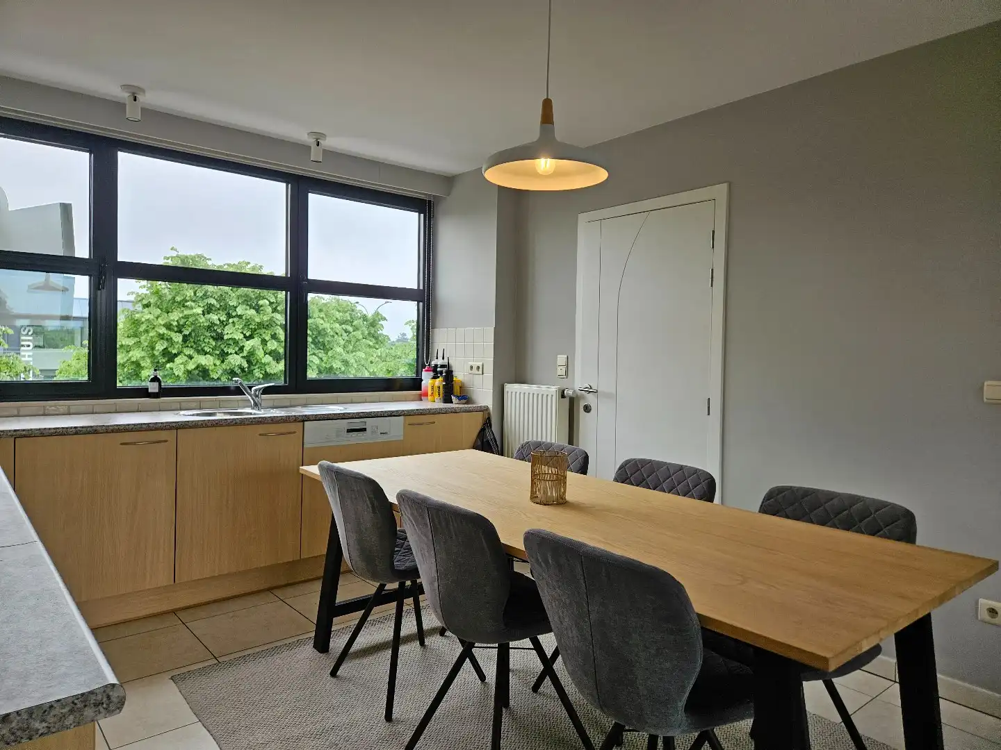 Dakappartement met 2 slaapkamers in het centrum van OLV-Olen! foto 5