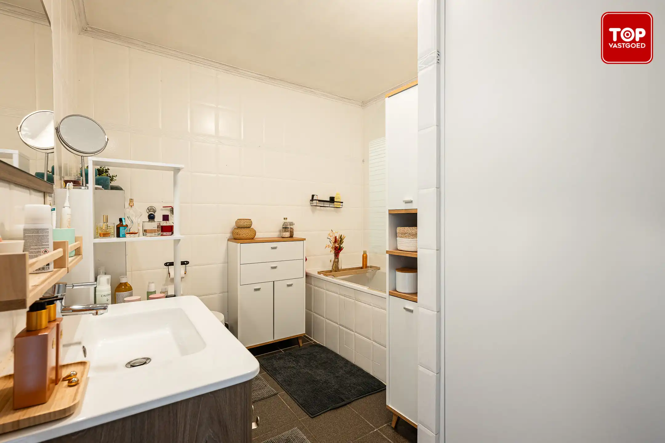 Instapklare en energiezuinige woning in centrum Wetteren. foto 14