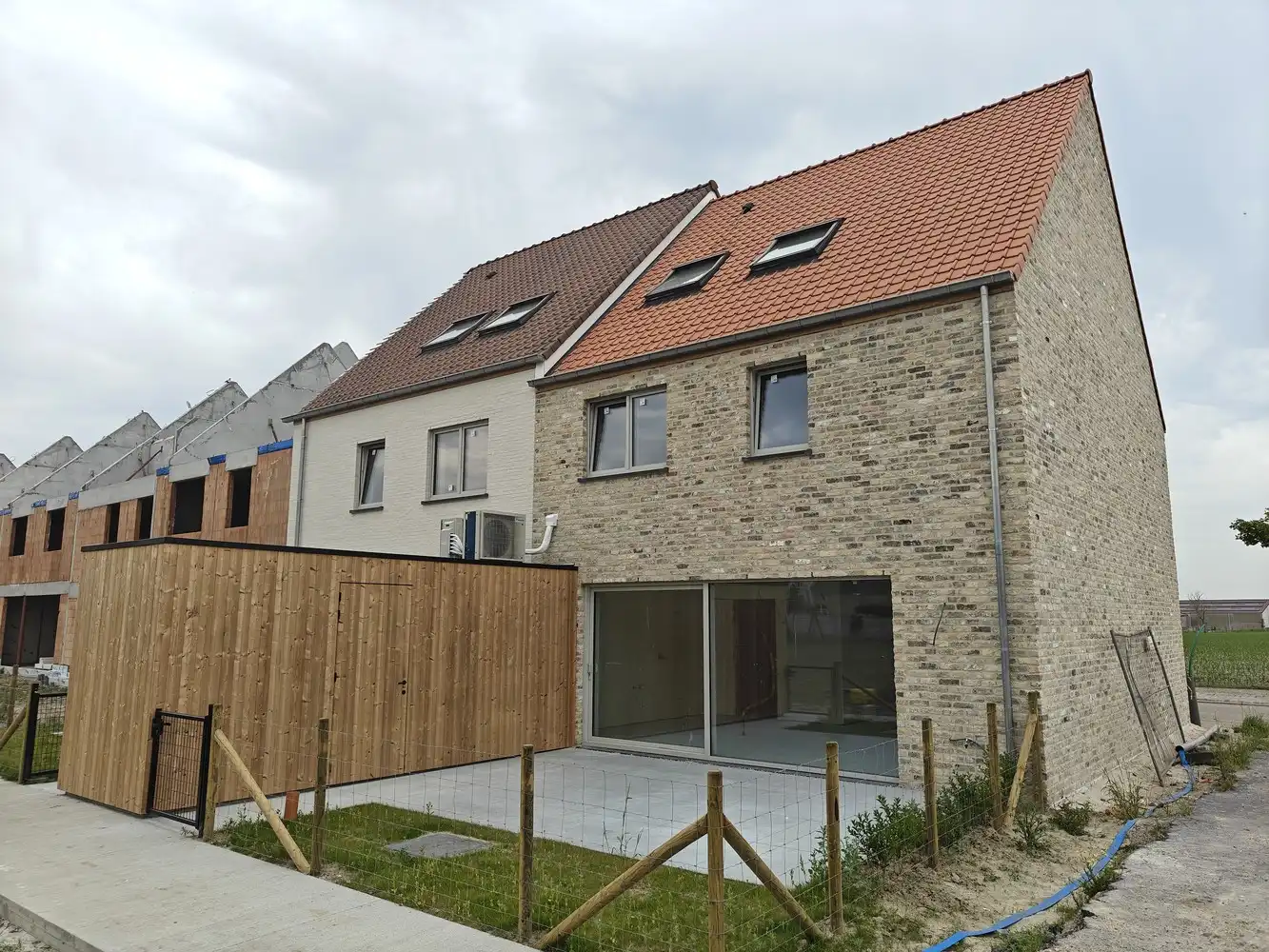 BEAUVOORDE: Woonomgeving De Lelie: 18 nieuwbouwwoningen in het landelijke en historische Beauvoorde - REEDS 7 VERKOCHT! foto 10