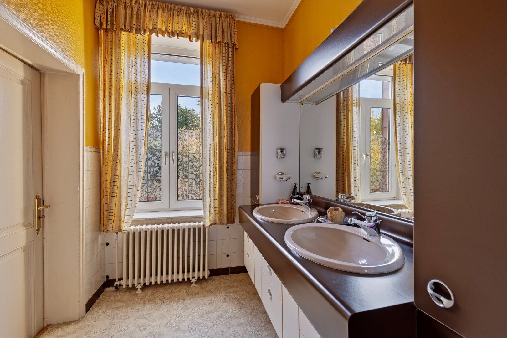 Rijwoning in het centrum van Hoegaarden foto 17