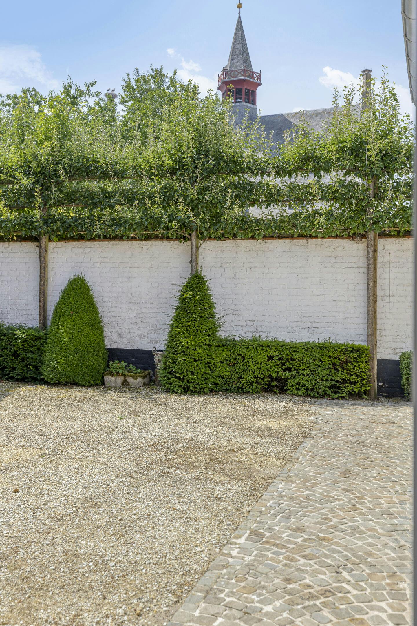 Uitzonderlijk huis in hartje Damme foto 25