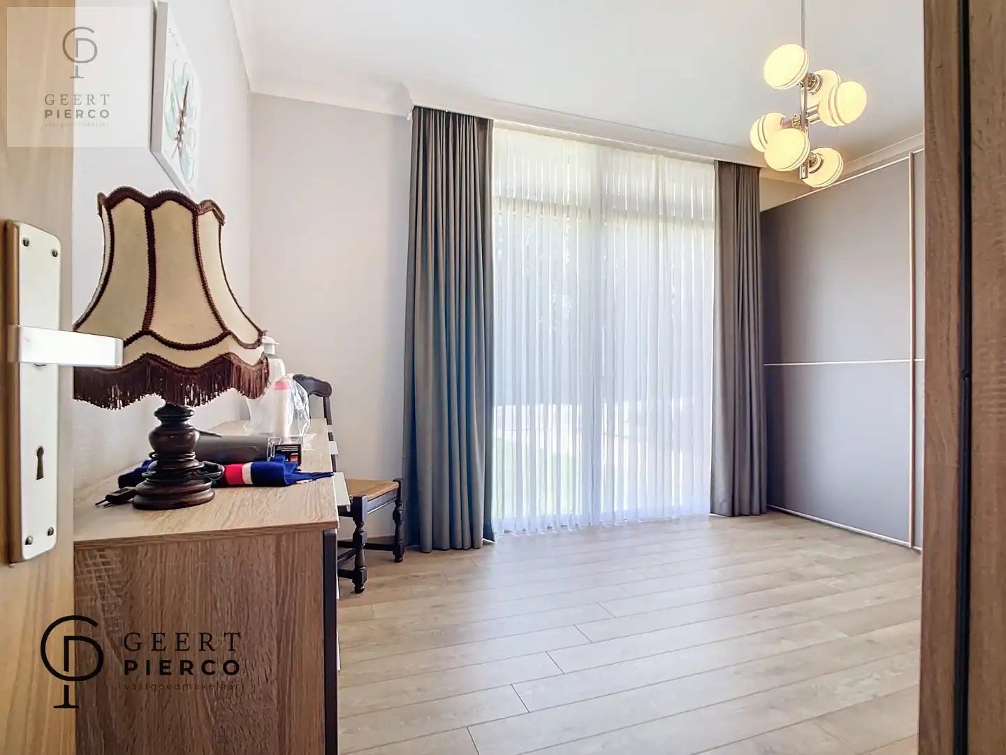 leuke bungalow met 3 slaapkamers in hartje Landen foto 19