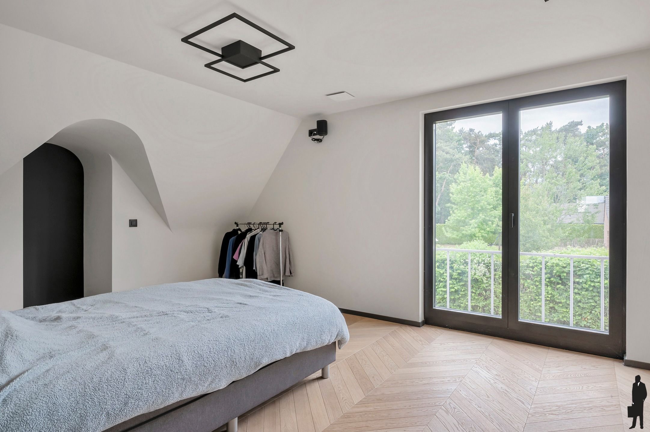 Gerenoveerde villa op 1.900 m² nabij de Nederlandse grens foto 21