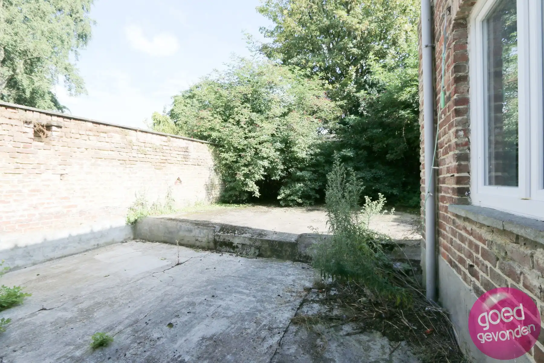 HANDEL MET WOONST - TERRAS - TUIN - CENTRALE LIGGING  foto 14