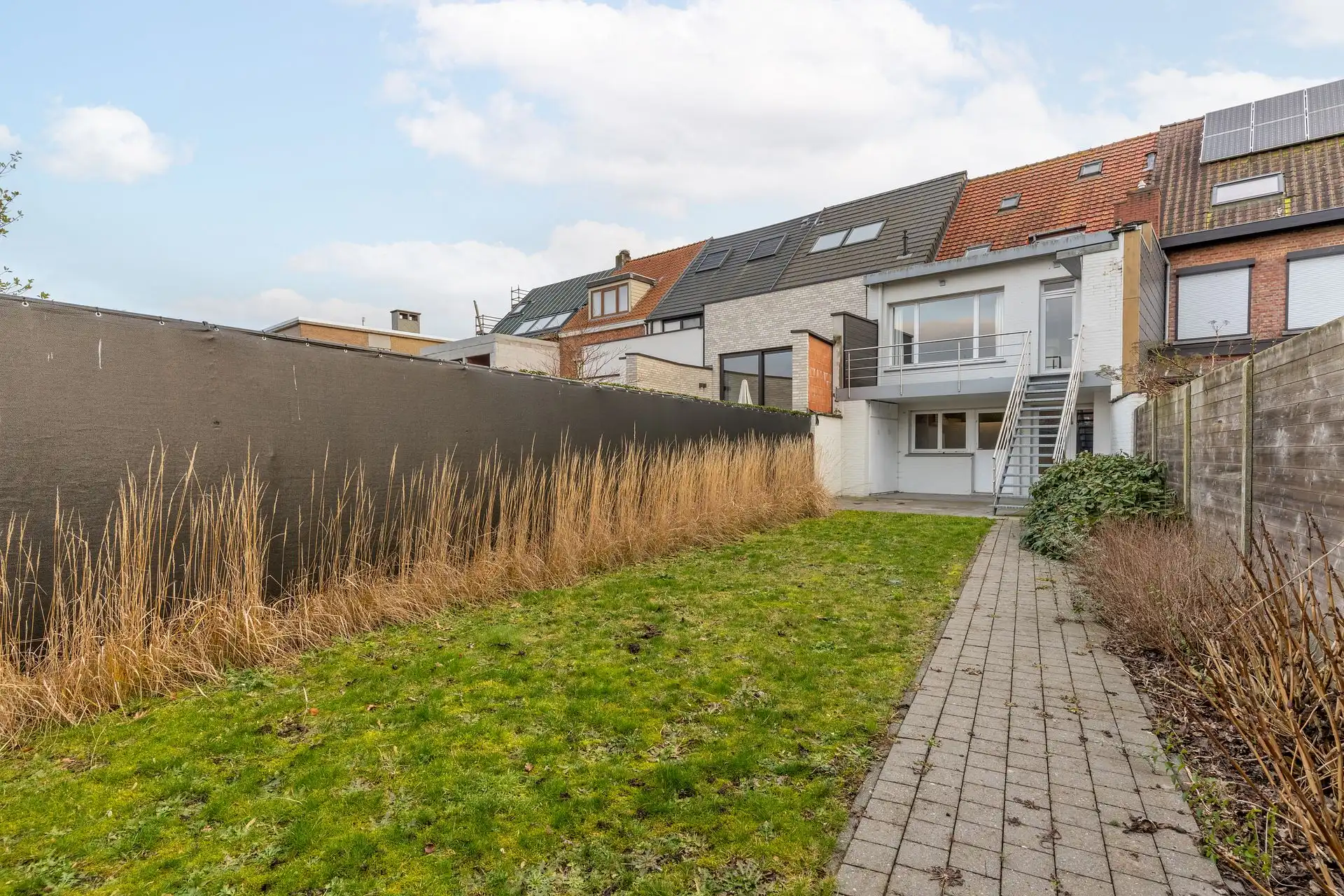 Karaktervolle bel-étage met grote tuin foto 22