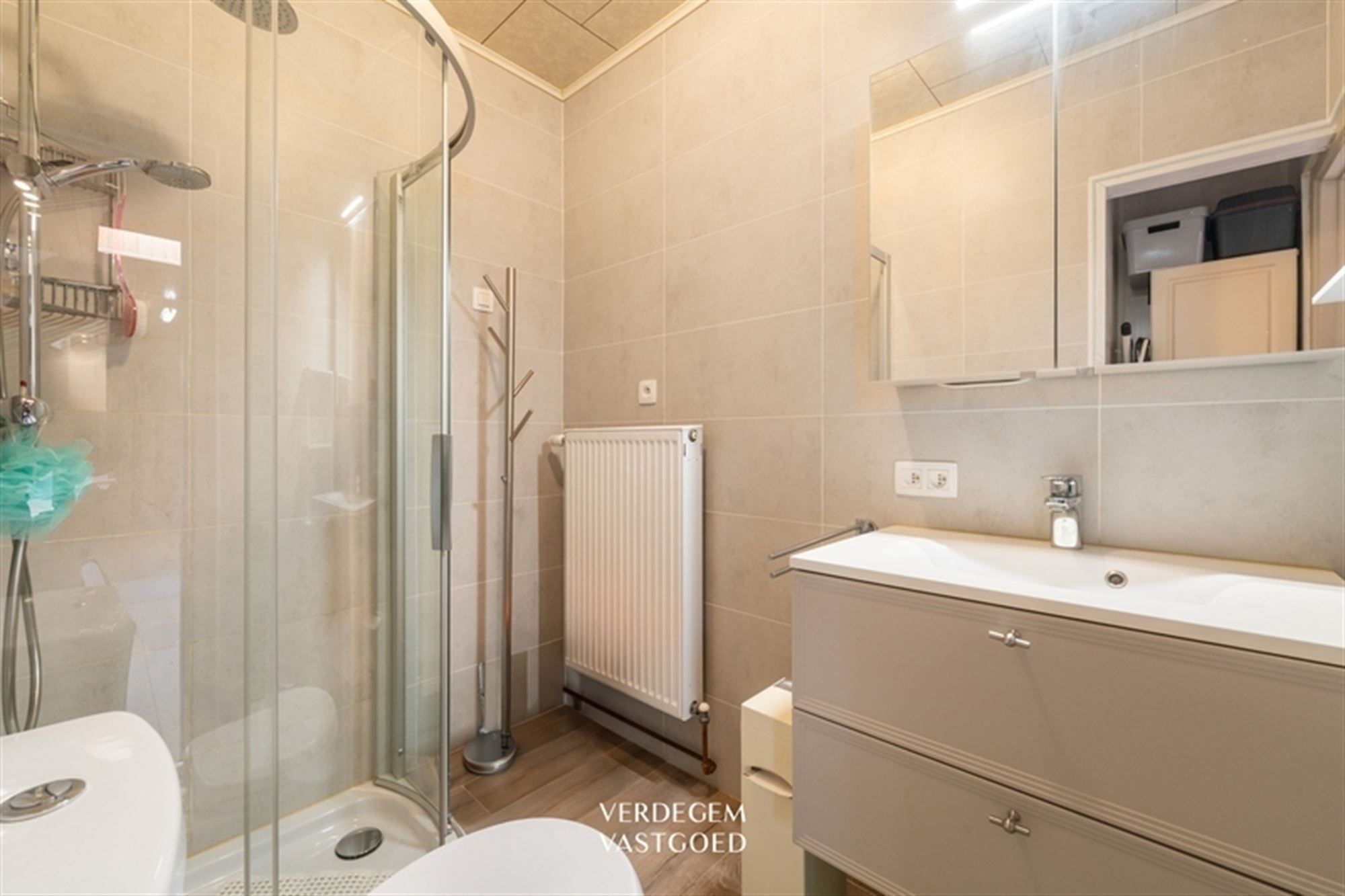 Twee woningen: instapklaar en nieuwbouw- of renovatiepotentieel foto 10