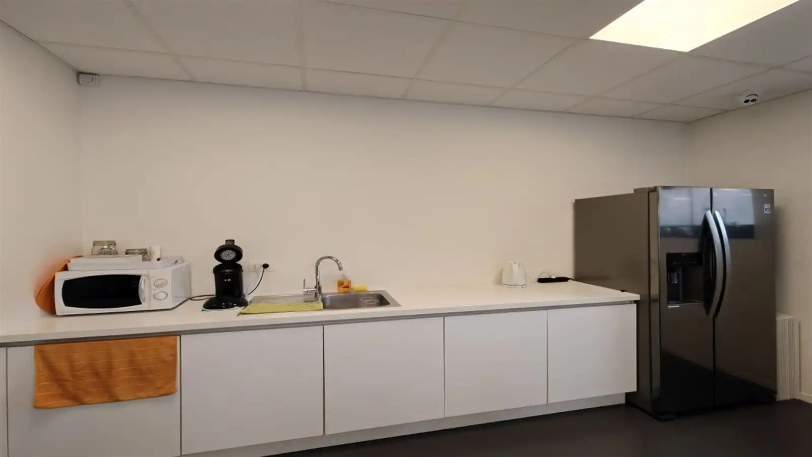 Commerciële ruimte met TOP-ligging en TOP-uitstraling! foto 4