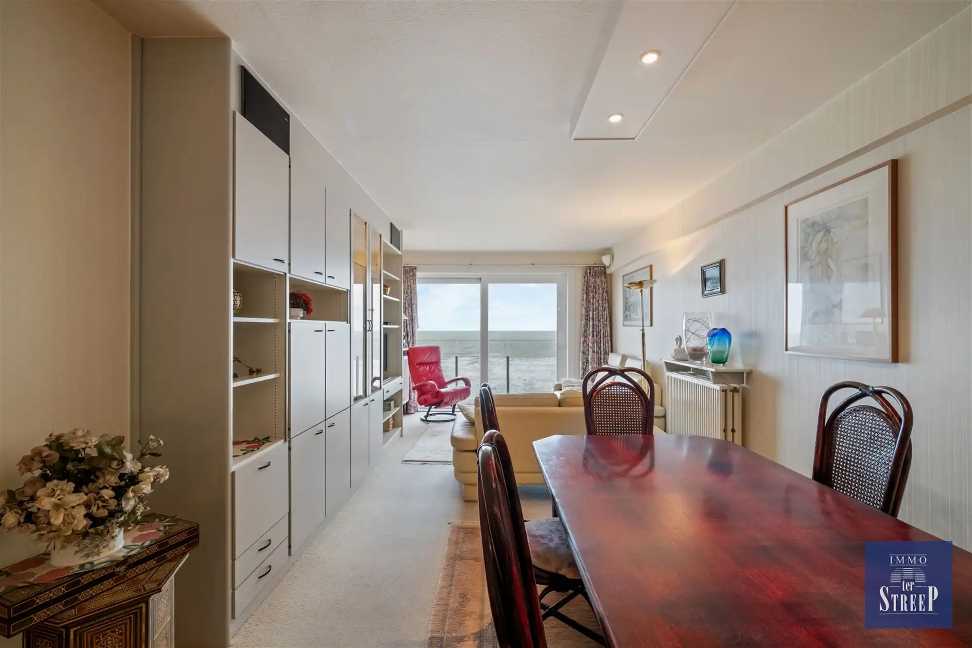 Appartement met 2 slaapkamers op de zeedijk foto 5