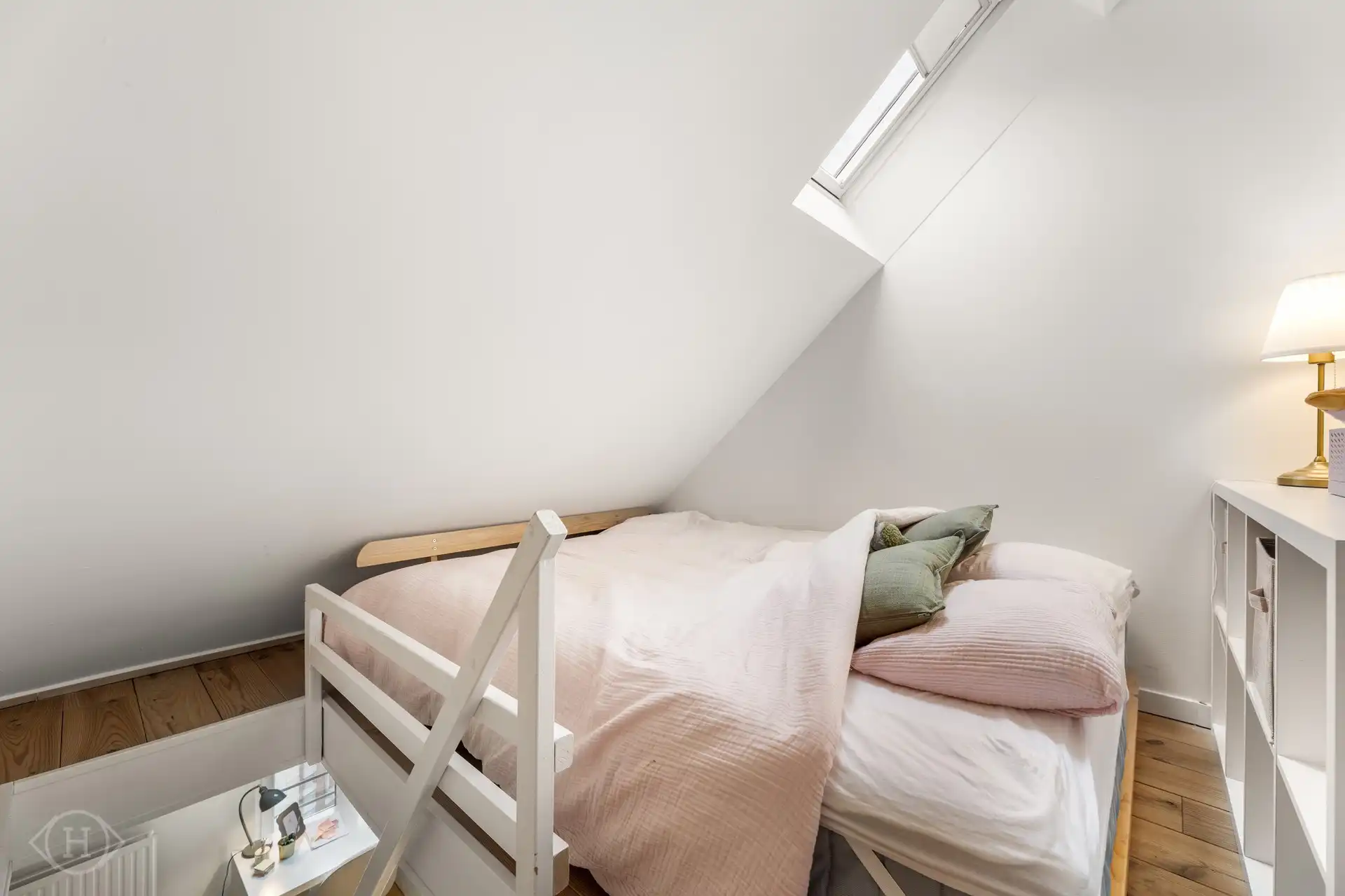 Karaktervol studentenhuis met 9 verhuurde entiteiten foto 23