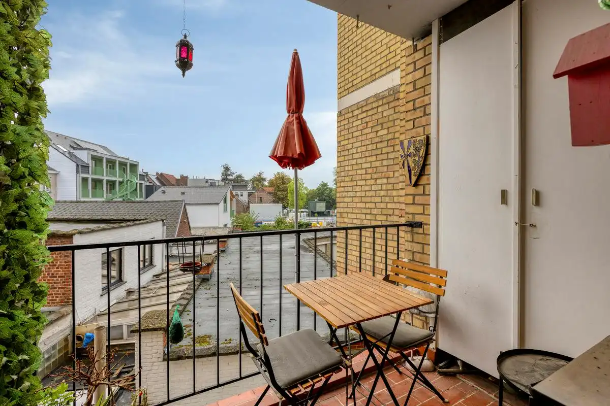 1-slaapkamerappartement (72m²) met garage te koop in Kortrijk foto 5