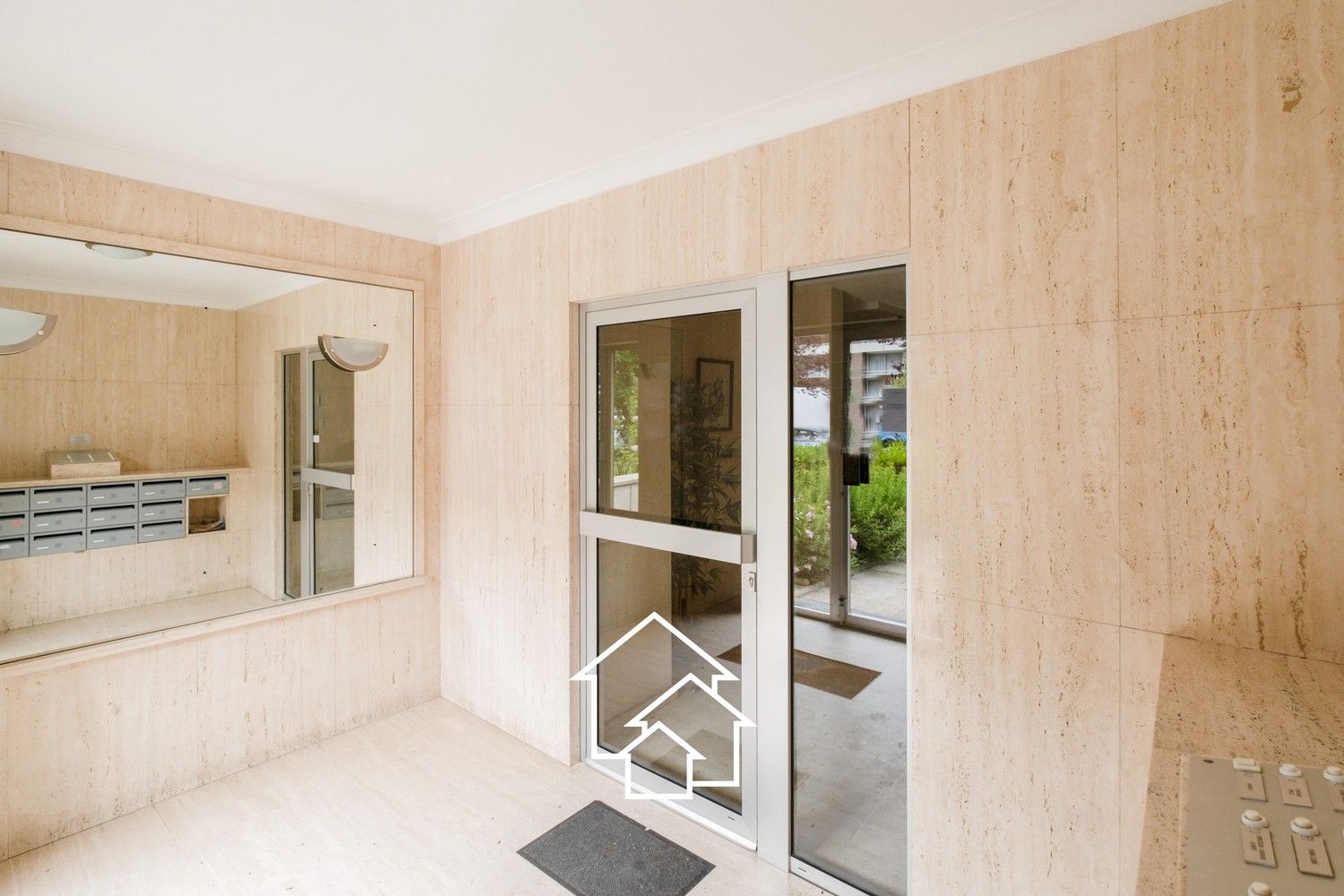 Appartement te koop foto 3