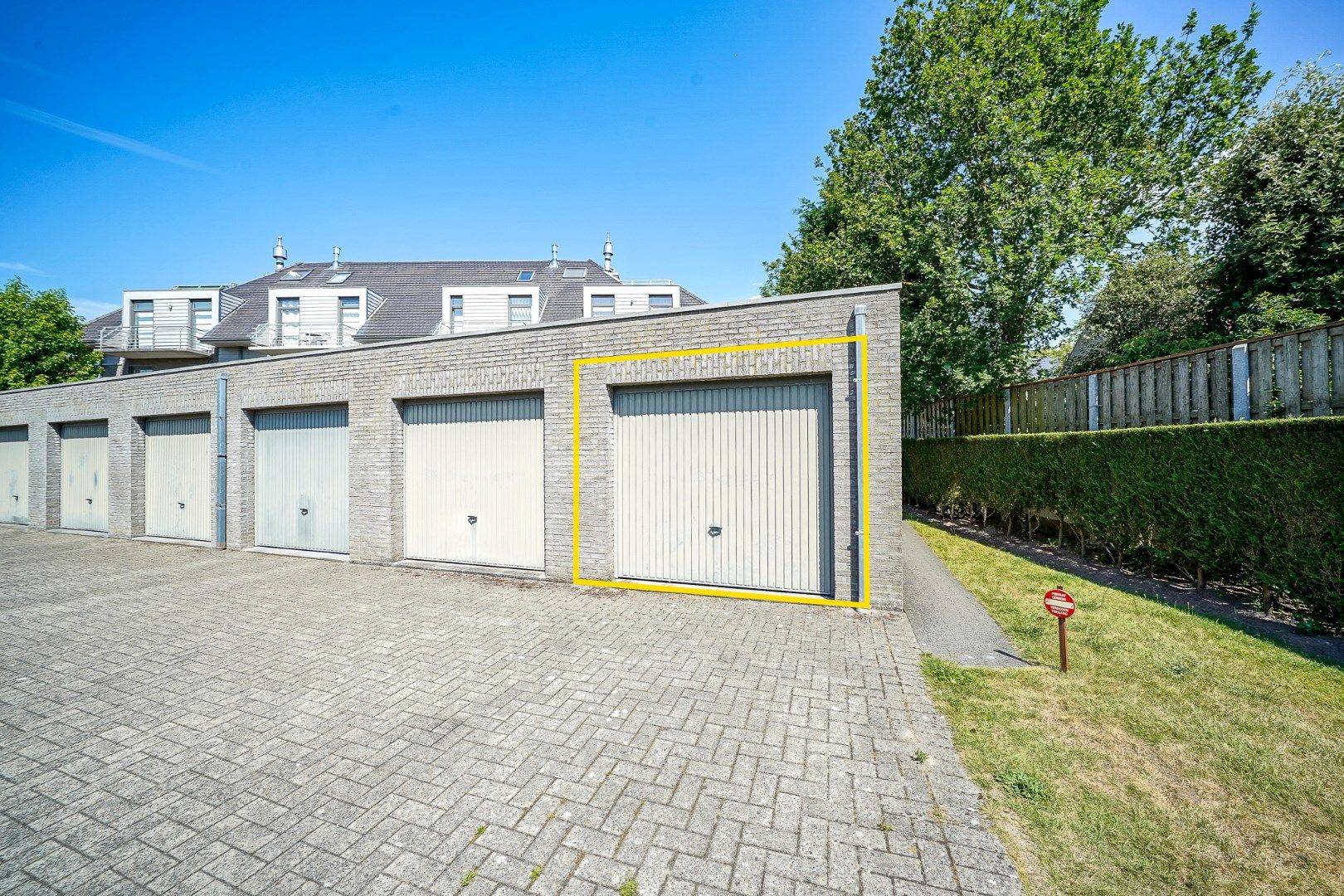 Instapklaar gelijkvloers appartement in centrum Oudenburg foto 11