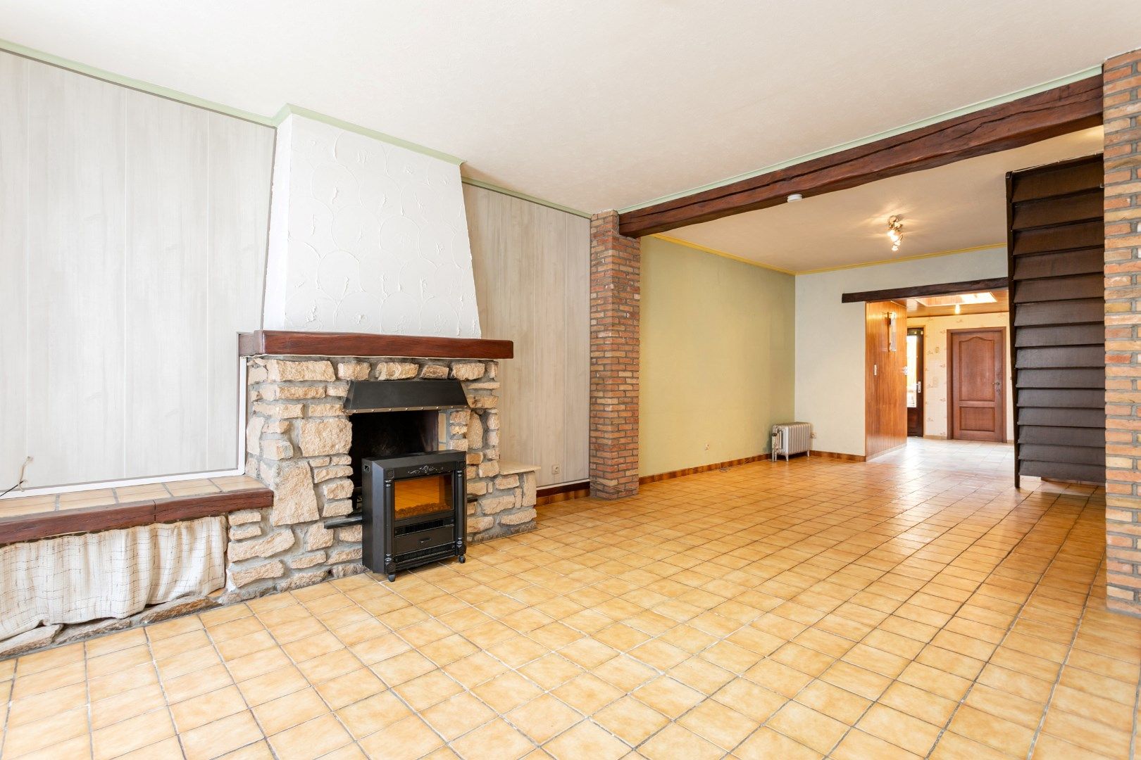 Op te frissen woning met 2-3  slpk en ruime tuin (6a45ca) te koop foto 3