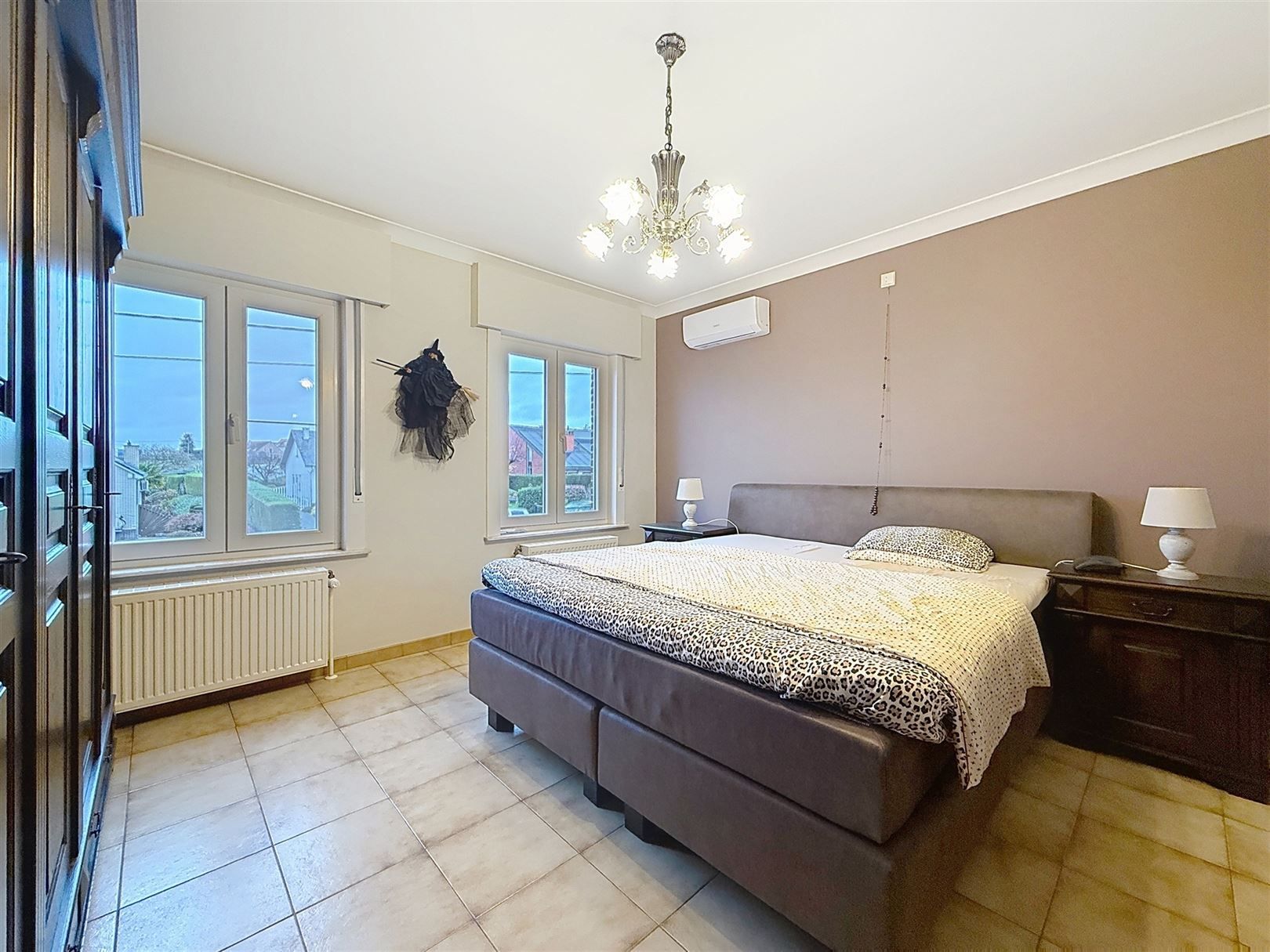 Ruime open bebouwing met 4 slpks, veranda, tuin, garage, 8a  foto 19