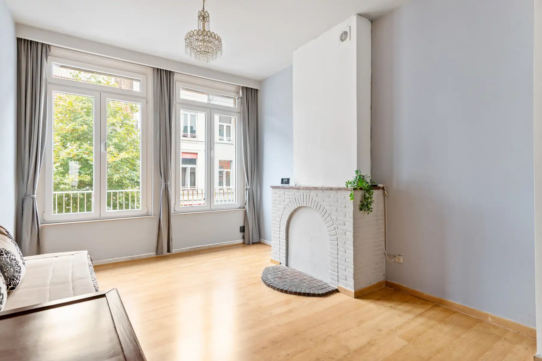 Ruim, centraal gelegen 2 SLK appartement met sterke basis foto 4