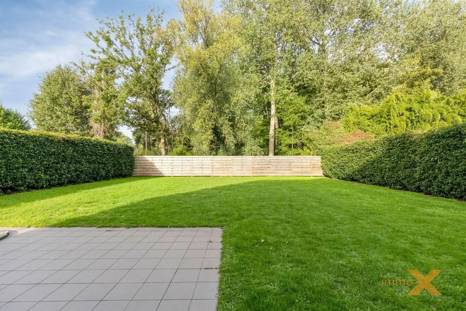 RUIME VILLA MET 4 SLPKS EN GROTE GARAGE foto 30