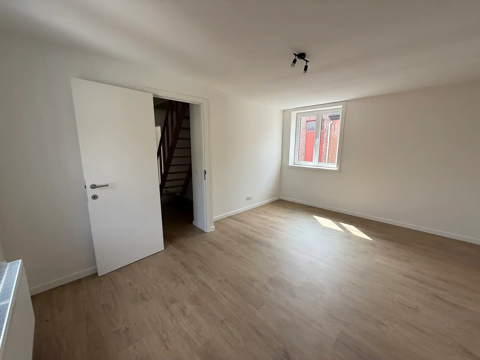 Statige stadswoning in Sint-Gillis kwartier nabij ‘Lange Rei’ foto 20