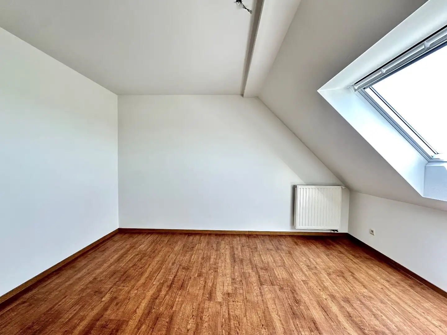 Ruim duplex appartement met 3 slaapkamers in hartje Bilzen-Hoeselt foto 16