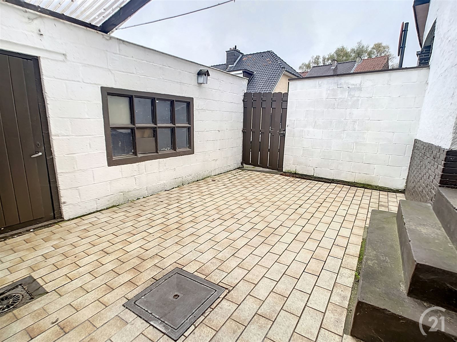 3 gevelwoning met garage en terras op 1are48 foto 17