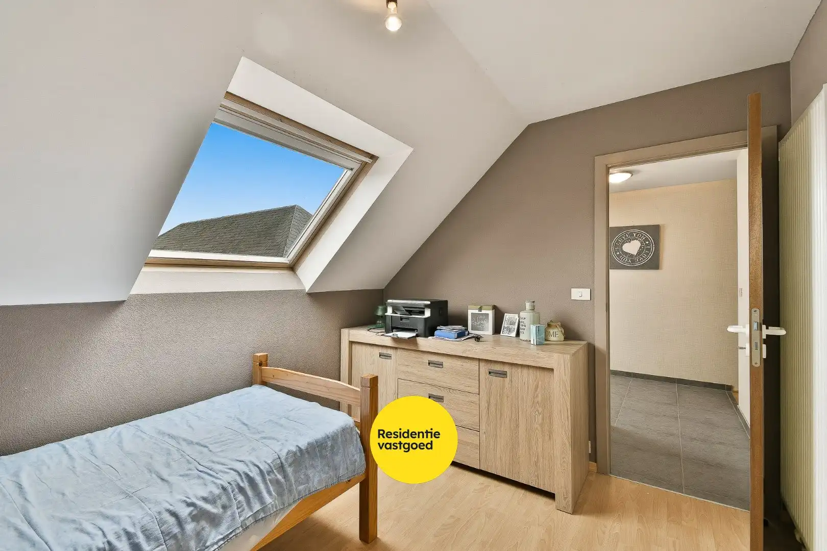 Duplex-appartement in rustige residentie met twee slaapkamers en terras foto 16