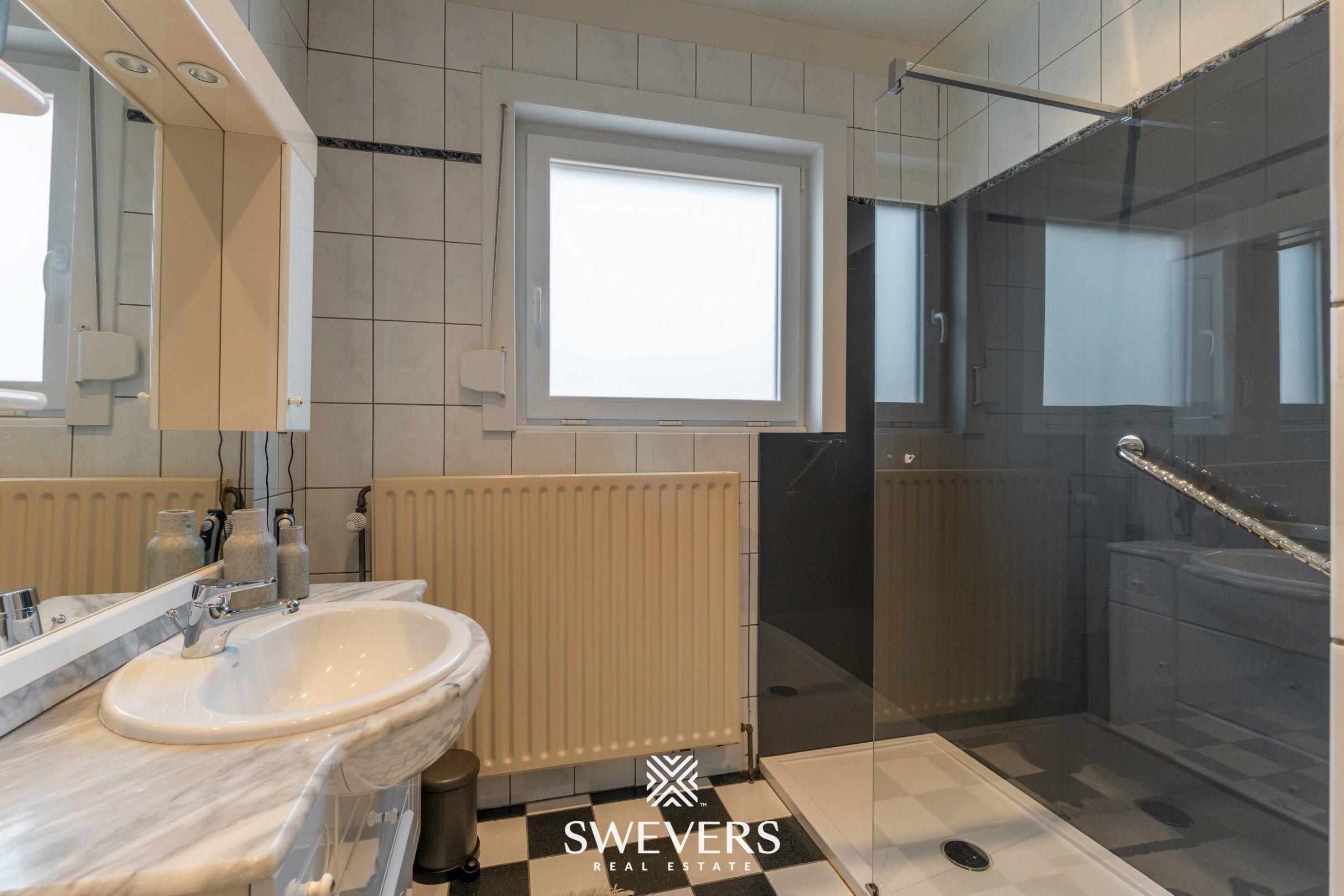 Instapklare, gelijkvloerse woning op uitstekende locatie in Zolder foto 13