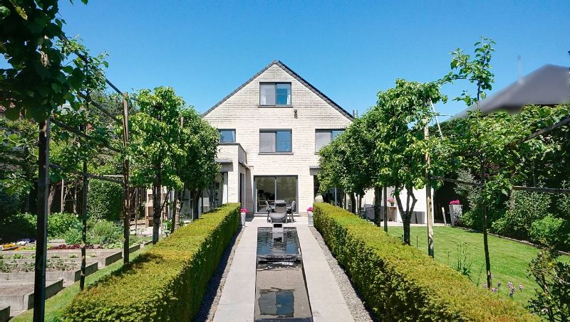 Zeer rustig gelegen villa van 330m² op 8a45ca met prachtige zuidgerichte tuin foto 45