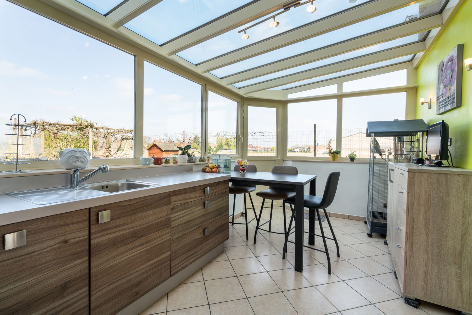 Ideale starterswoning met ruime en zonnige tuin! foto 5