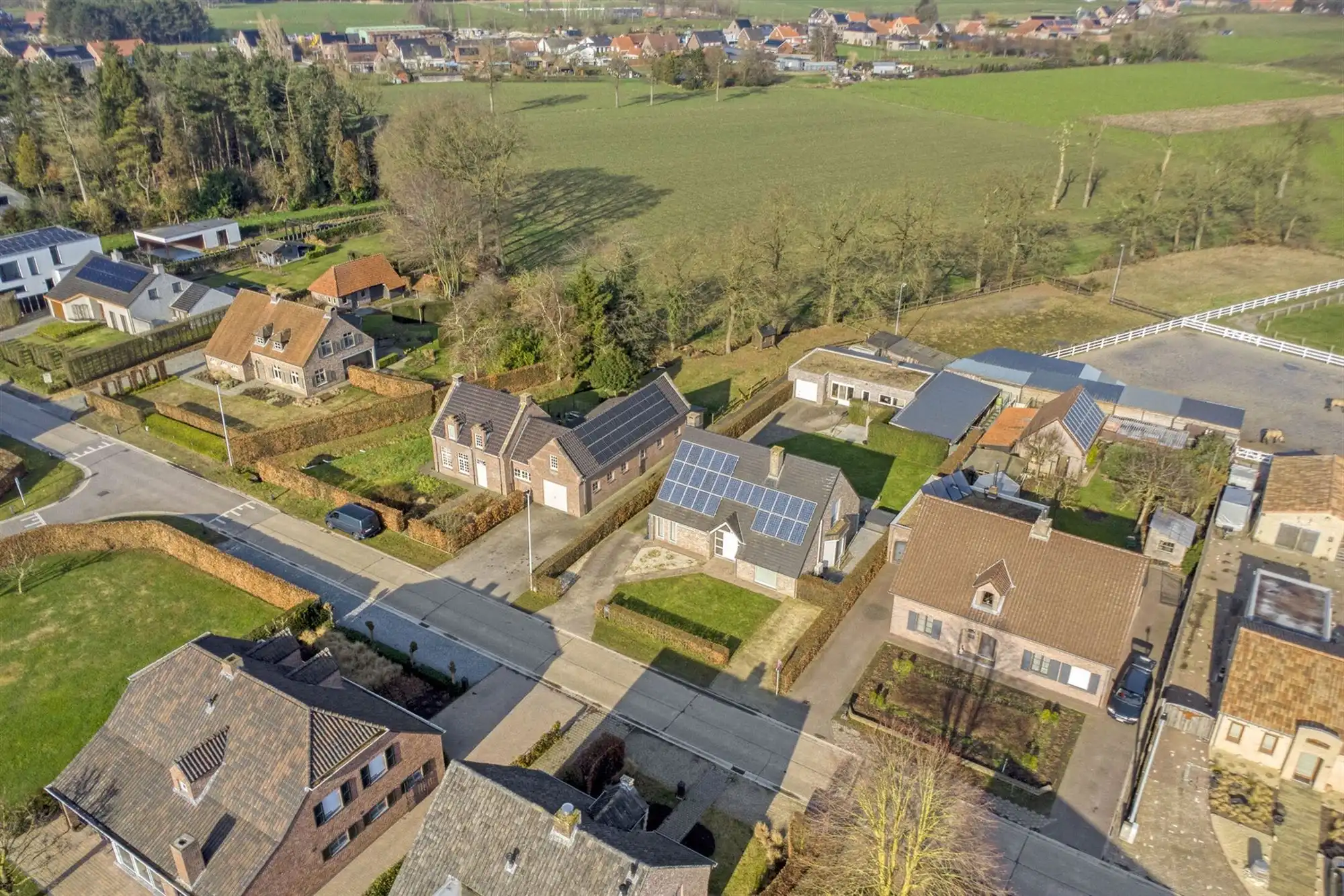 Exclusieve villa, extra garage en zonnige tuin op 1.100 m² foto 47