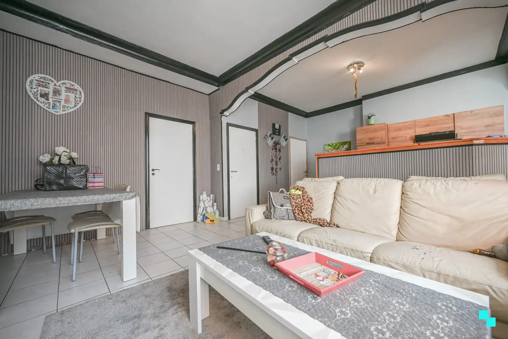 Appartementsgebouw met 3 verhuurde entiteiten in hartje Izegem foto 5