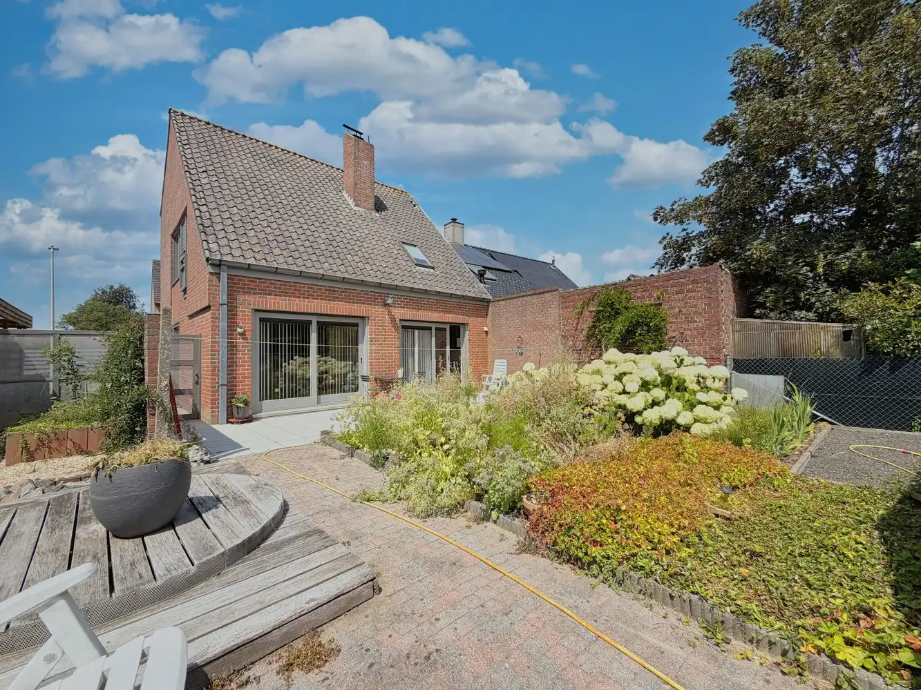 Instapklare gezinswoning met 4 slpks. en zonnige tuin foto 14