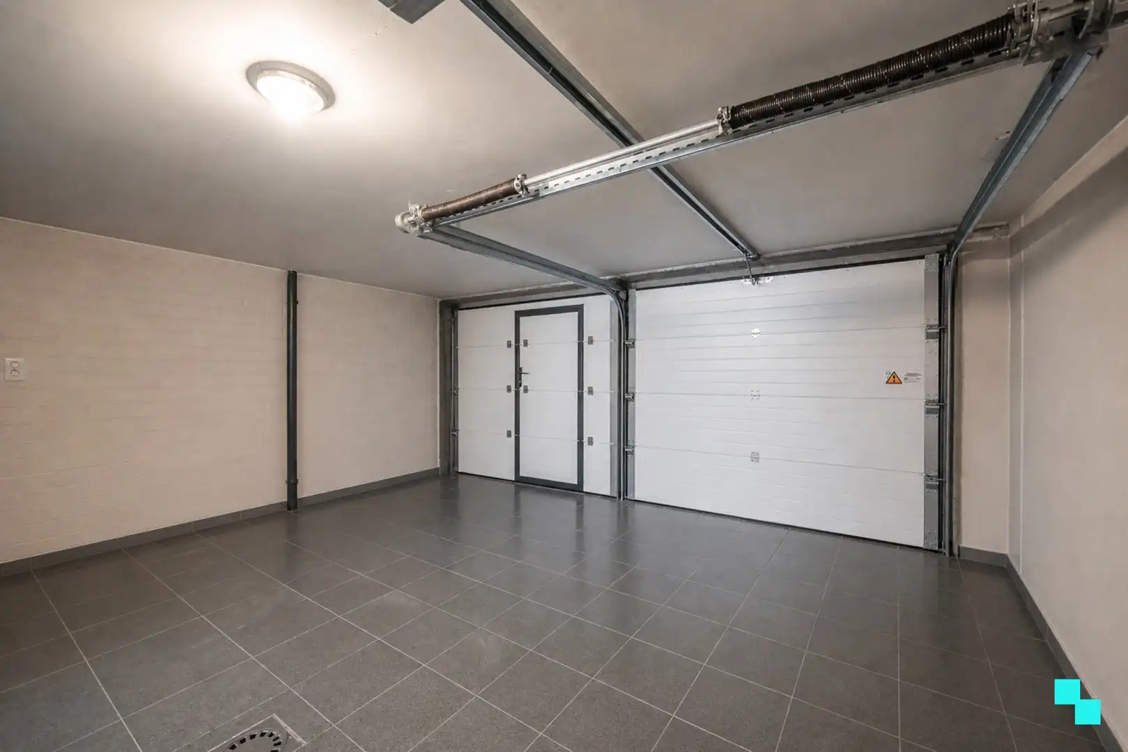 Ruime eengezinswoning met dubbele inpandige garage in Beveren-Leie! foto 20