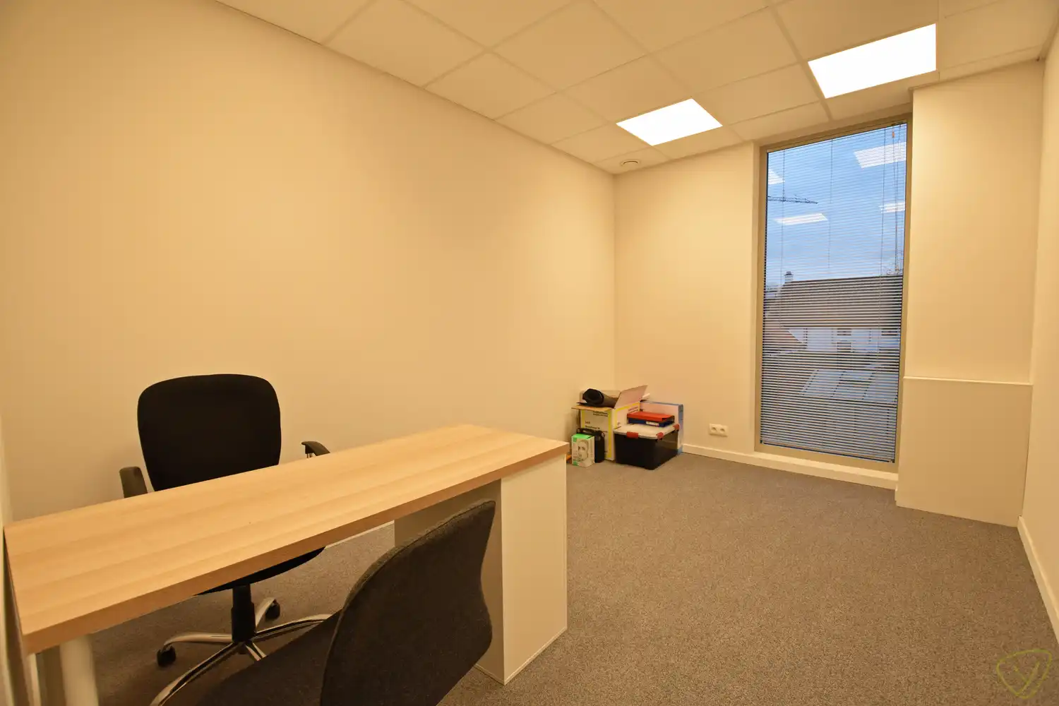 Kantoorruimte nabij het centrum van Zomergem! foto 4