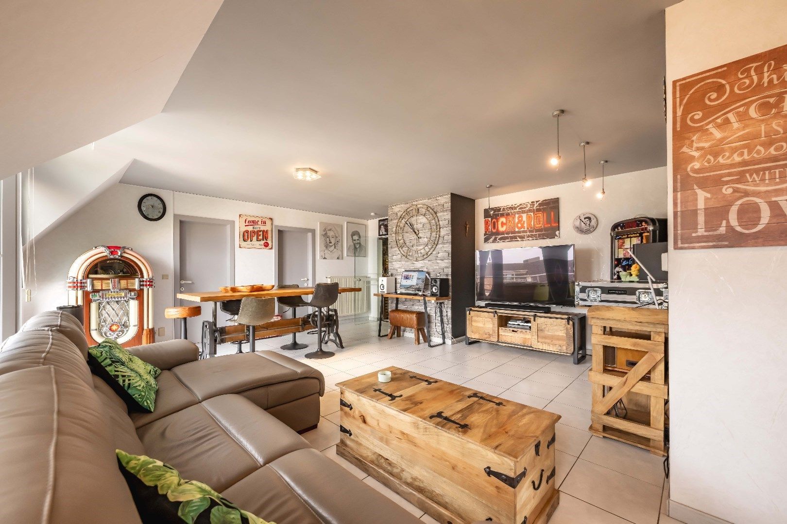 RUIM APPARTEMENT (112 m²) MET TERRAS (46 m²) EN GARAGE  foto 5