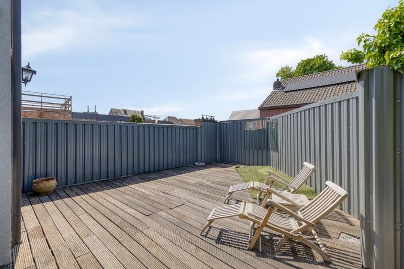 Uniek, karaktervol herenhuis met 5 slaapkamers én aparte garage in hartje Temse TE KOOP! foto 13